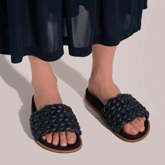 Chloé Kacey Braided Leather Slide Sandal - Picture 2 of 10